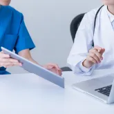 医師との連携と定期的な診療のサポート