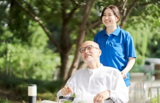 周囲の理解や社会参加の機会についての困難を抱えている。